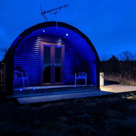 Вілла Pond View Pod 3 With Private Hot Tub -Fife - Loch Leven - Lomond Hills Kelty Екстер'єр фото