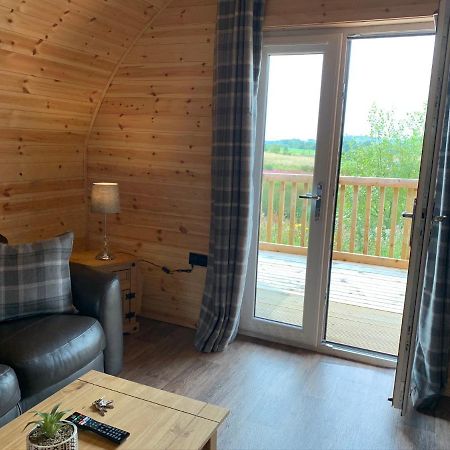 Вілла Pond View Pod 3 With Private Hot Tub -Fife - Loch Leven - Lomond Hills Kelty Екстер'єр фото